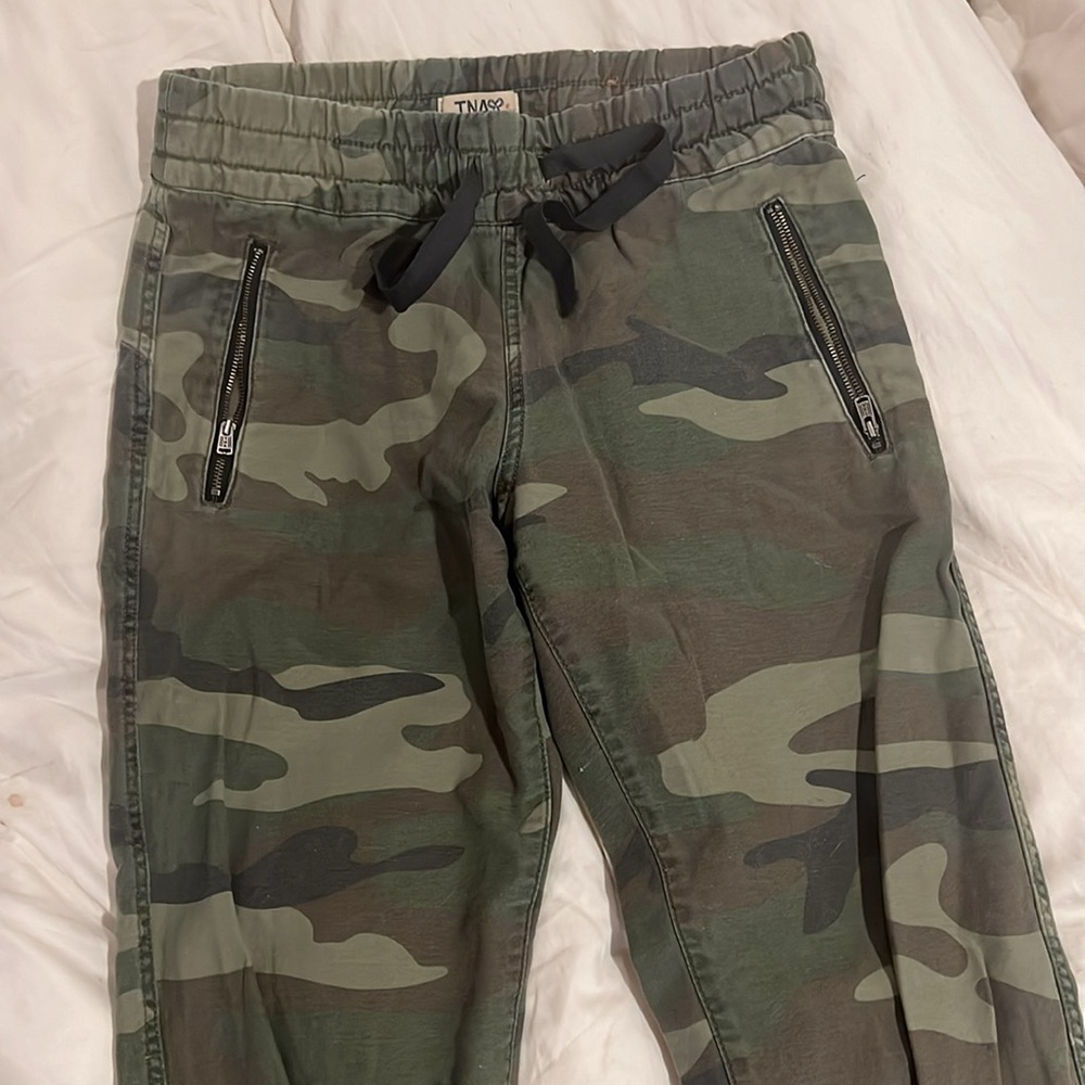 TNA army pants. Worn once. Size 0.